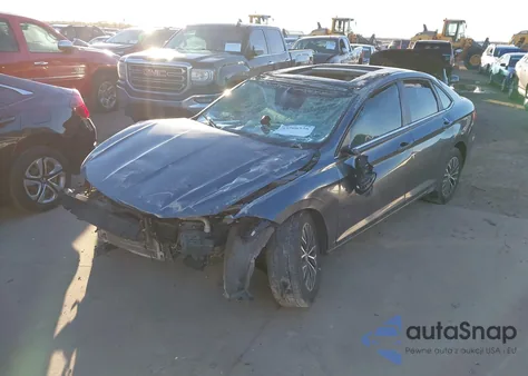 2019 Volkswagen Jetta 1.4T R-Line/1.4T S/1.4T Se z USA, uszkodzony, nr VIN 3VWC57BU5KM075779